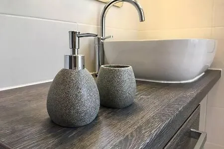 Hébergement de vacances Tina's House *